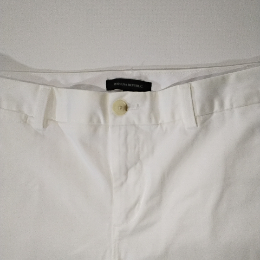 Banana Republic Shorts Womens Size 10 White Rolled Hem Bermuda Classic Coastal - Picture 4 of 4